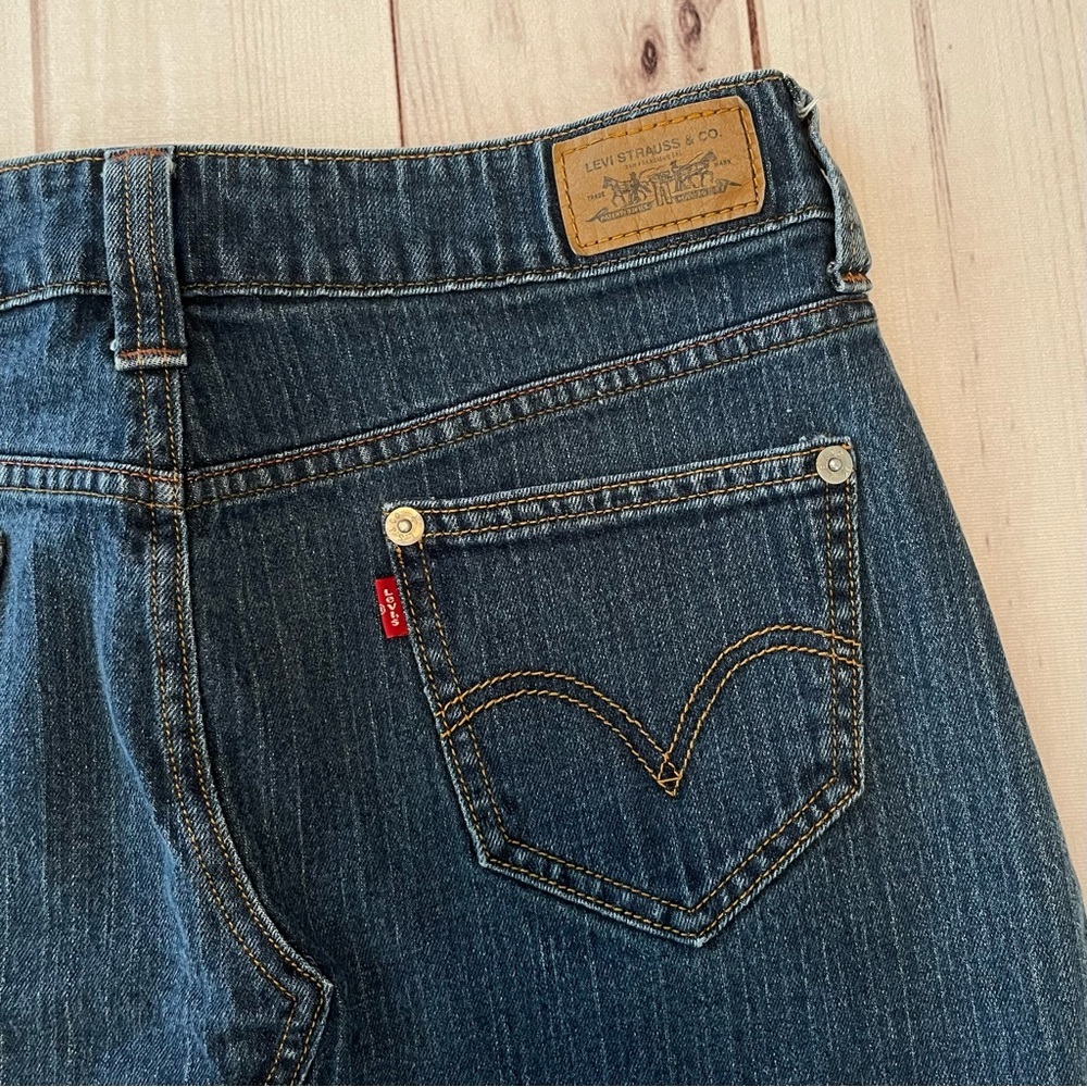 y2k Levi’s Denim Jean Skirt Size 8 Raw Edge Frayed Hem Asymmetrical Stitching - Picture 9 of 16